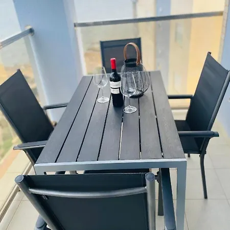 Seafront Апартаменти *