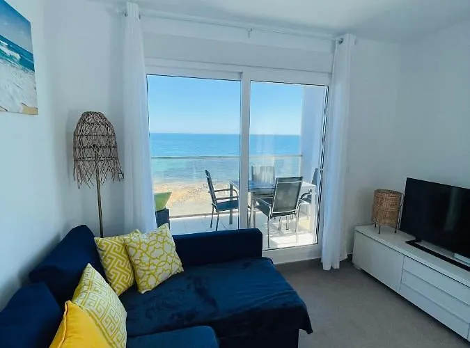 Apartment Seafront *