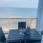 Seafront 아파트 *